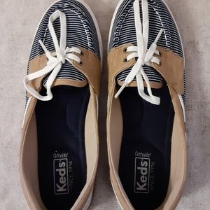 KEDS BOAT SHOES